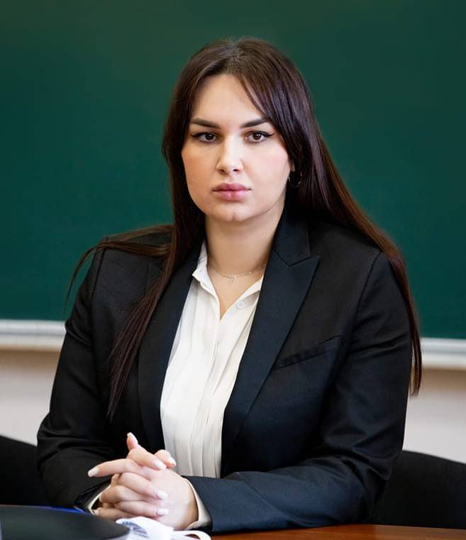 Олена Жук